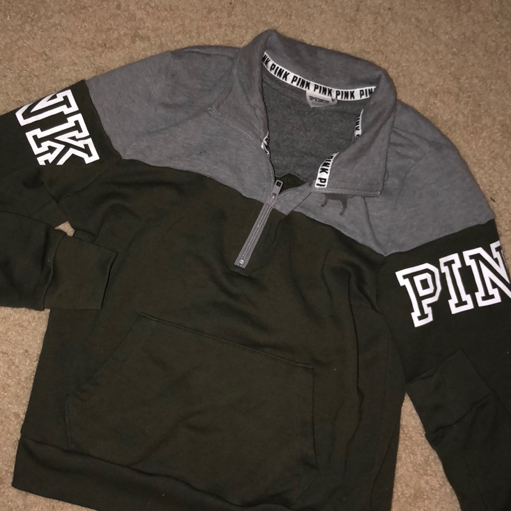 VS PINK HALF ZIP